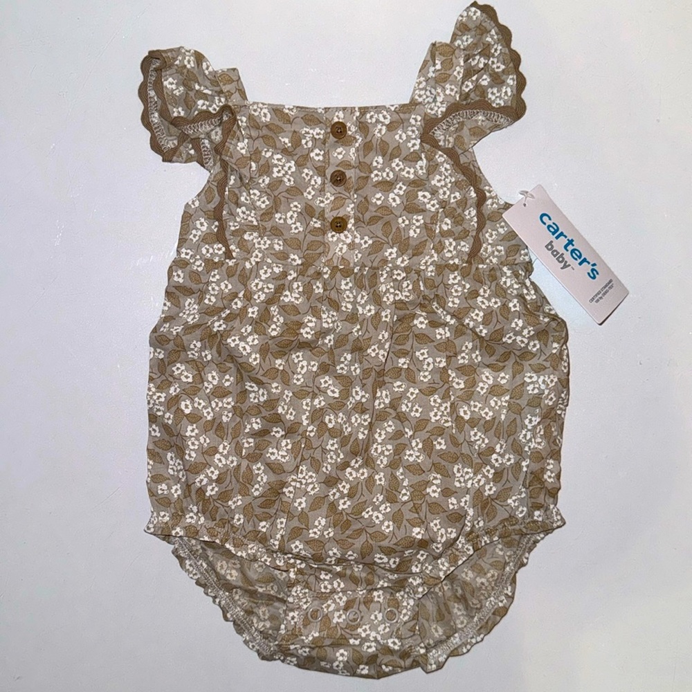 Carter’s Baby Girl 6M Romper